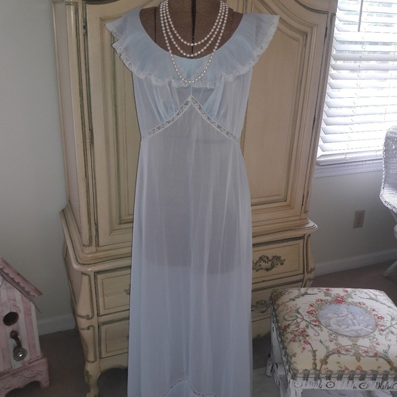 Vintage | Intimates & Sleepwear | Vtg Vanity Fair Vendome Crystal ...